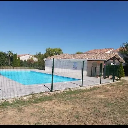 La Campagne Romantique - Avec Entree Autonome, Clim Neuve, Parking Prive & Sa Piscine ! - * Saint-Sulpice (Oise)