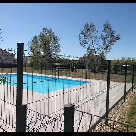 La Campagne Romantique - Avec Entree Autonome, Clim Neuve, Parking Prive & Sa Piscine ! - *