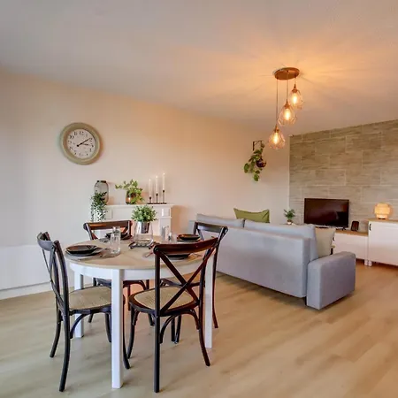 La Campagne Romantique - Avec Entree Autonome, Clim Neuve, Parking Prive & Sa Piscine ! - *